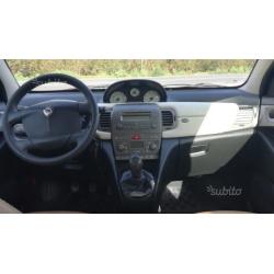 LANCIA Ypsilon 1.3 Mjt - passaggio incluso